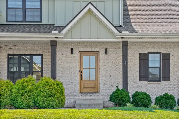 104 Sawyer Ct, Clarksville, TN 37043