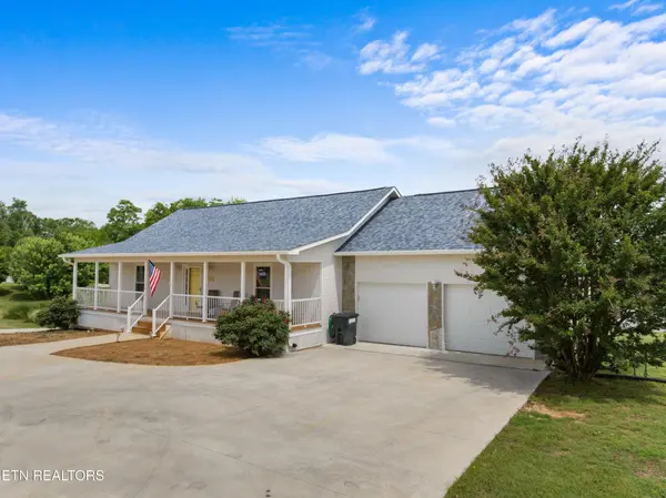 1114 Lake Ridge Drive, Dandridge, TN 37725