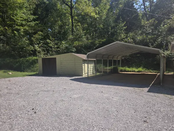 6061 US Highway 70 #E, Mc Ewen, TN 37101