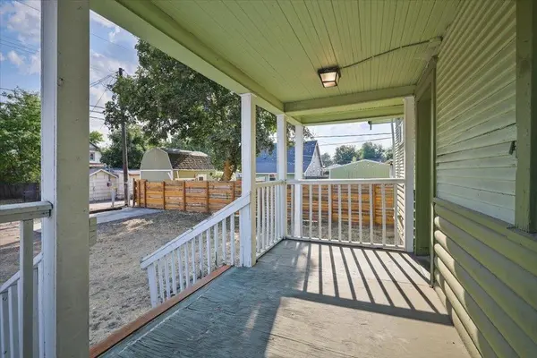 1421 W Indiana Ave, Spokane, WA 99205