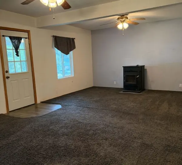 229 W Chippewa Ave, Ione, WA 99139