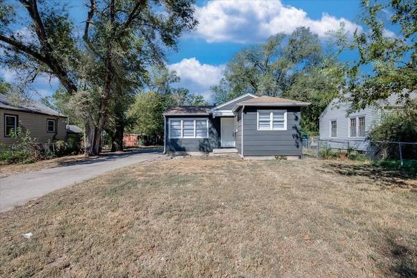 515 N Flora, Wichita, KS 67212
