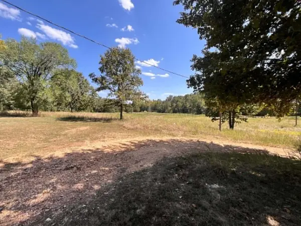 3065 N Camp Creek RD, Mammoth Spring, AR 72554