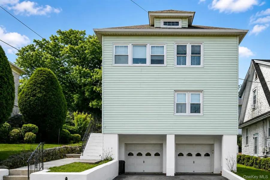 42 Crestview ST #2, New Rochelle, NY 10801