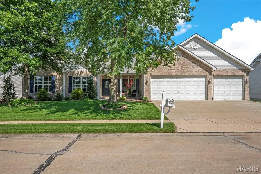 2008 Blossom Bay CT, St Peters, MO 63376