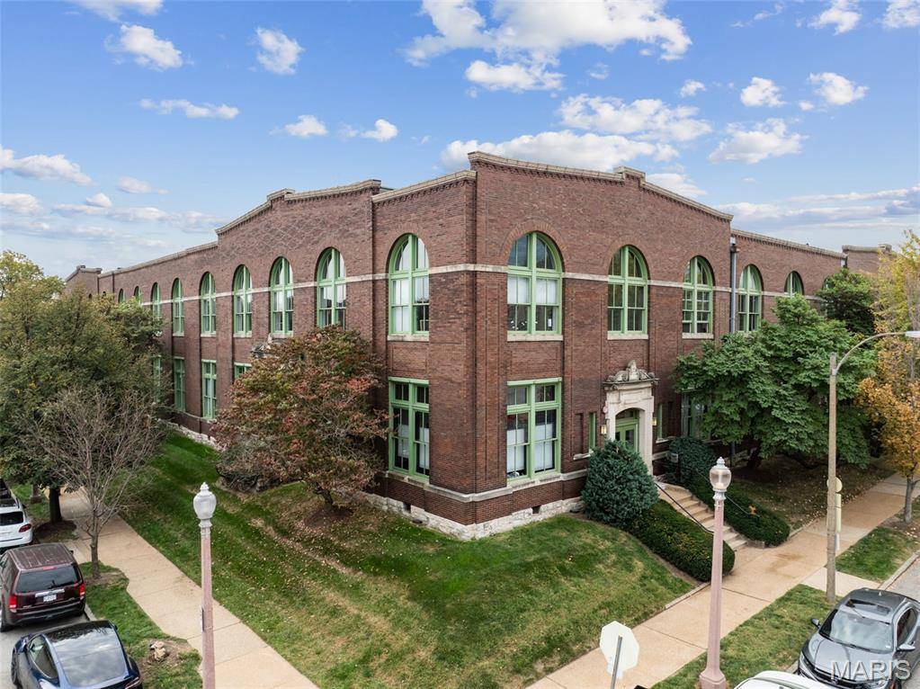 4242 Laclede AVE #106, St Louis, MO 63108