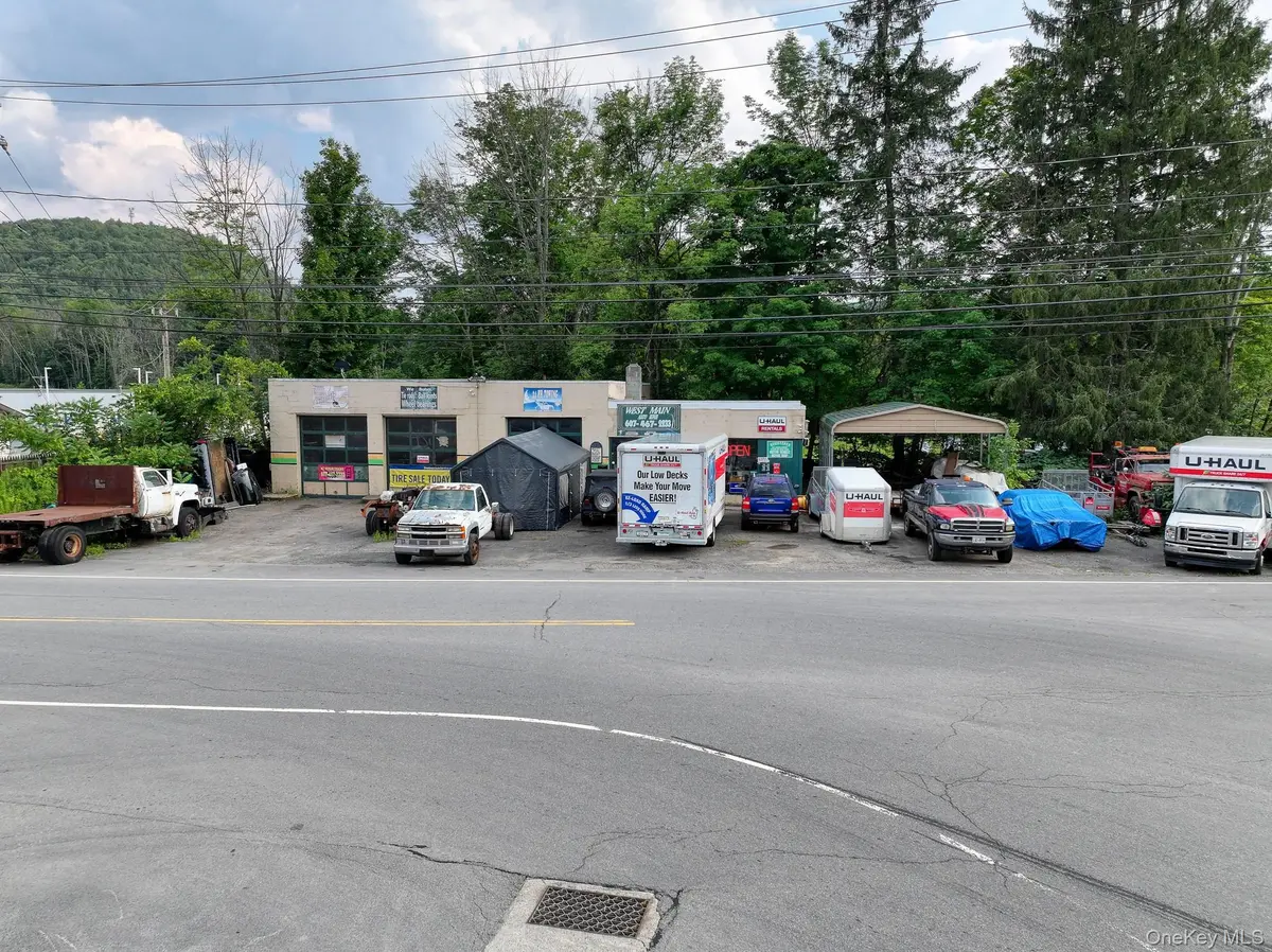691 W Main ST, Hancock, NY 13783