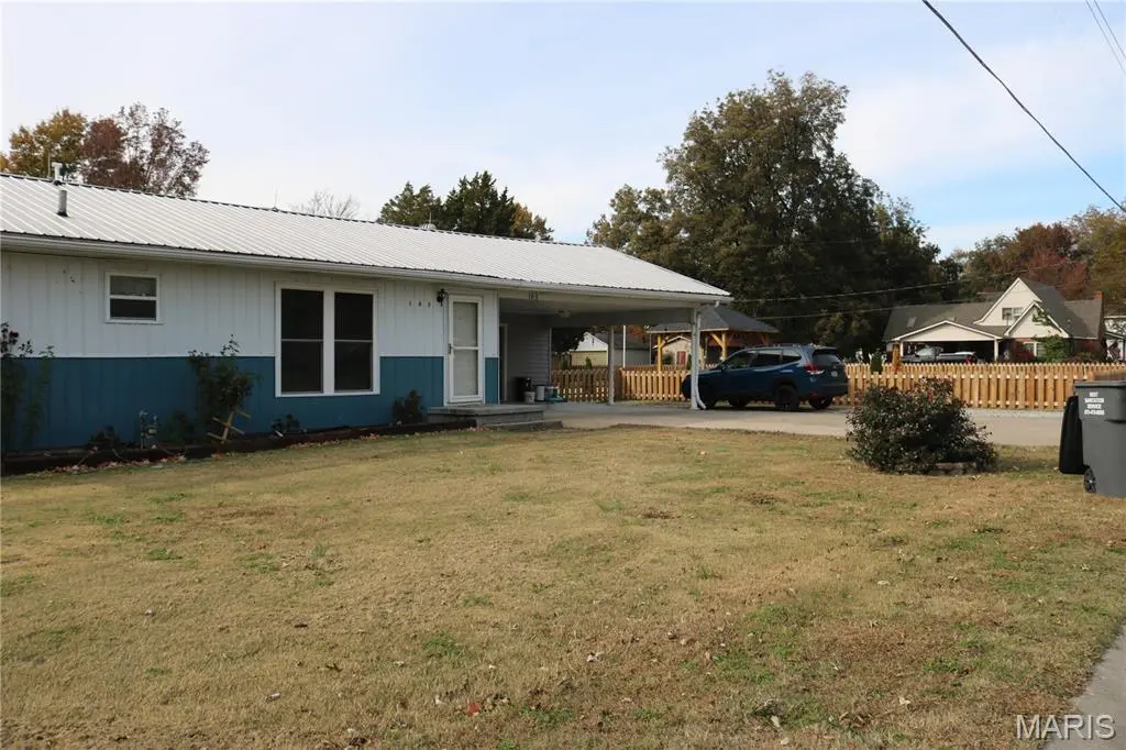 103 Calvin, Matthews, MO 63867