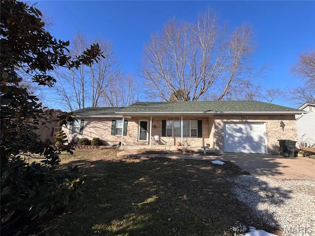 702 Shenandoah AVE, Cuba, MO 65453