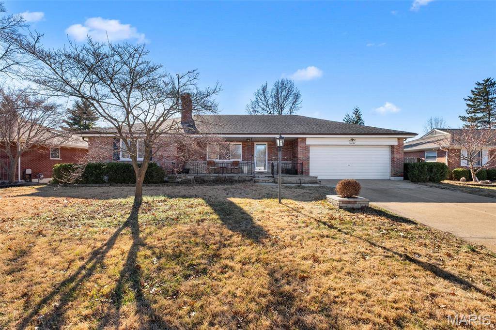 11842 Sunlind, Sunset Hills, MO 63127