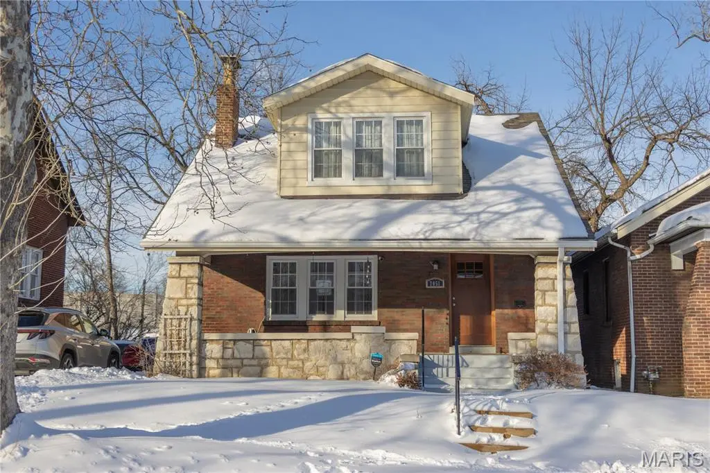 7051 Nashville AVE, St Louis, MO 63117