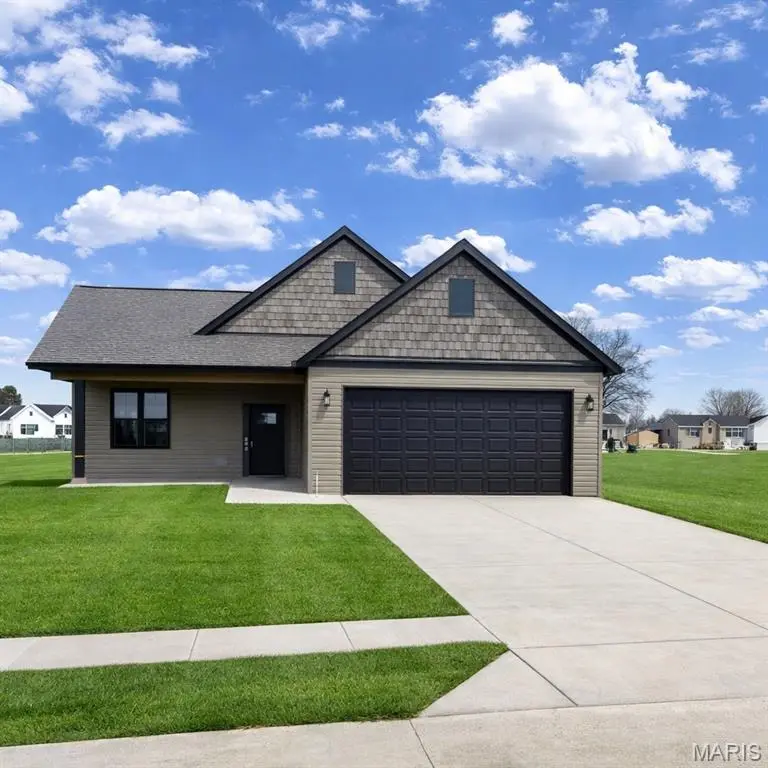 210 Jimmy H DR, Jonesburg, MO 63351