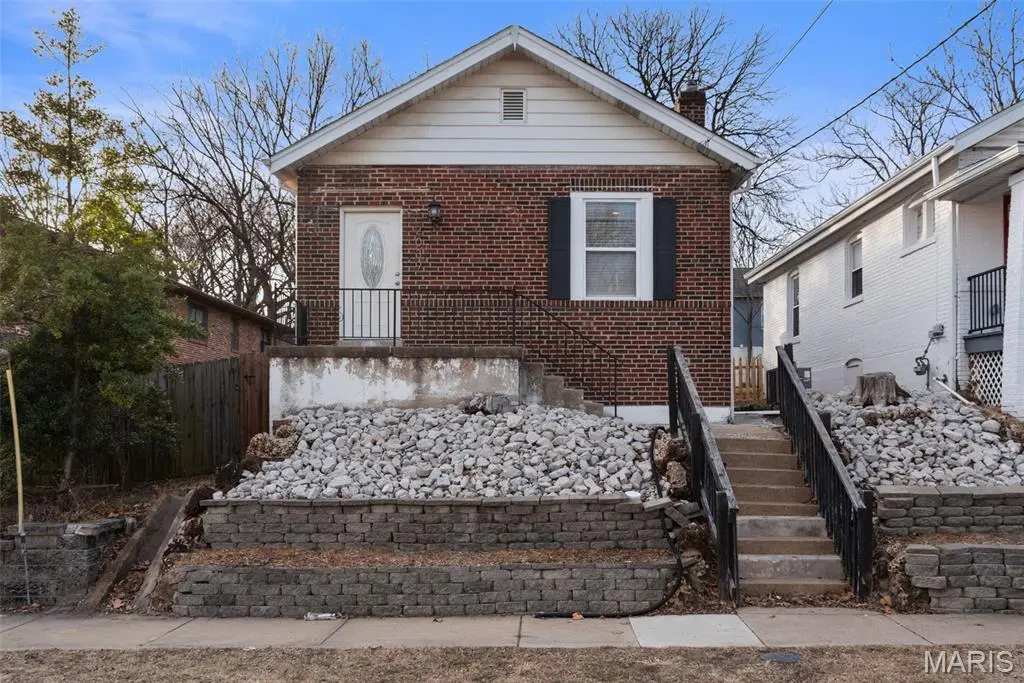 2039 Yale AVE, Maplewood, MO 63143