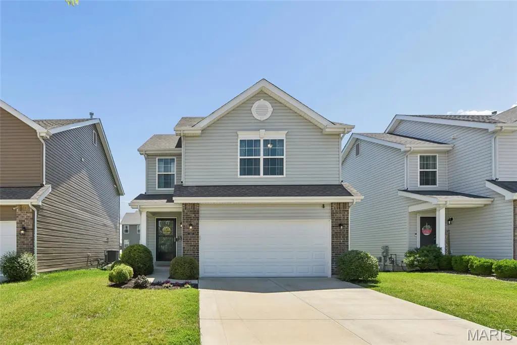 337 Charlestowne Place DR, St Charles, MO 63301