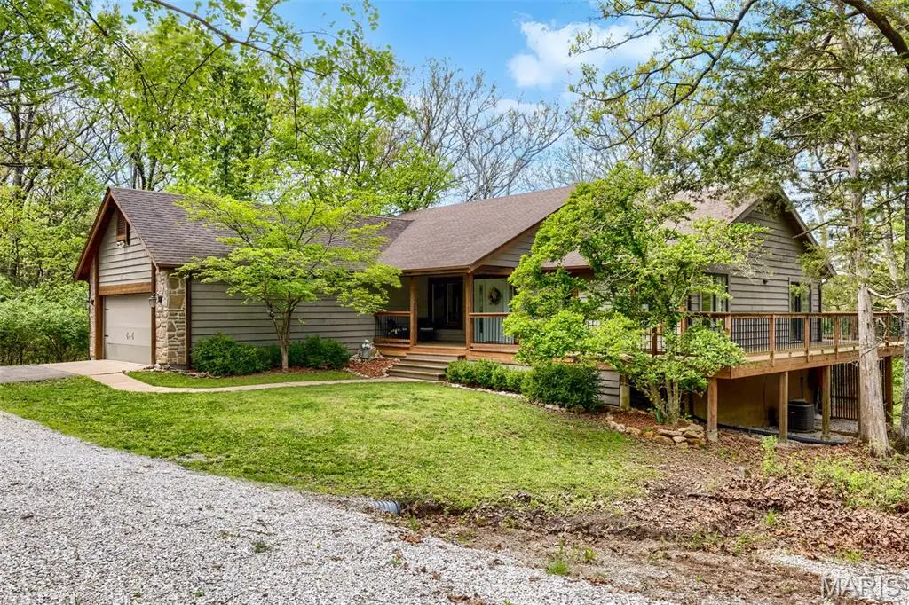 877 Red Fox DR, Innsbrook, MO 63383-7205