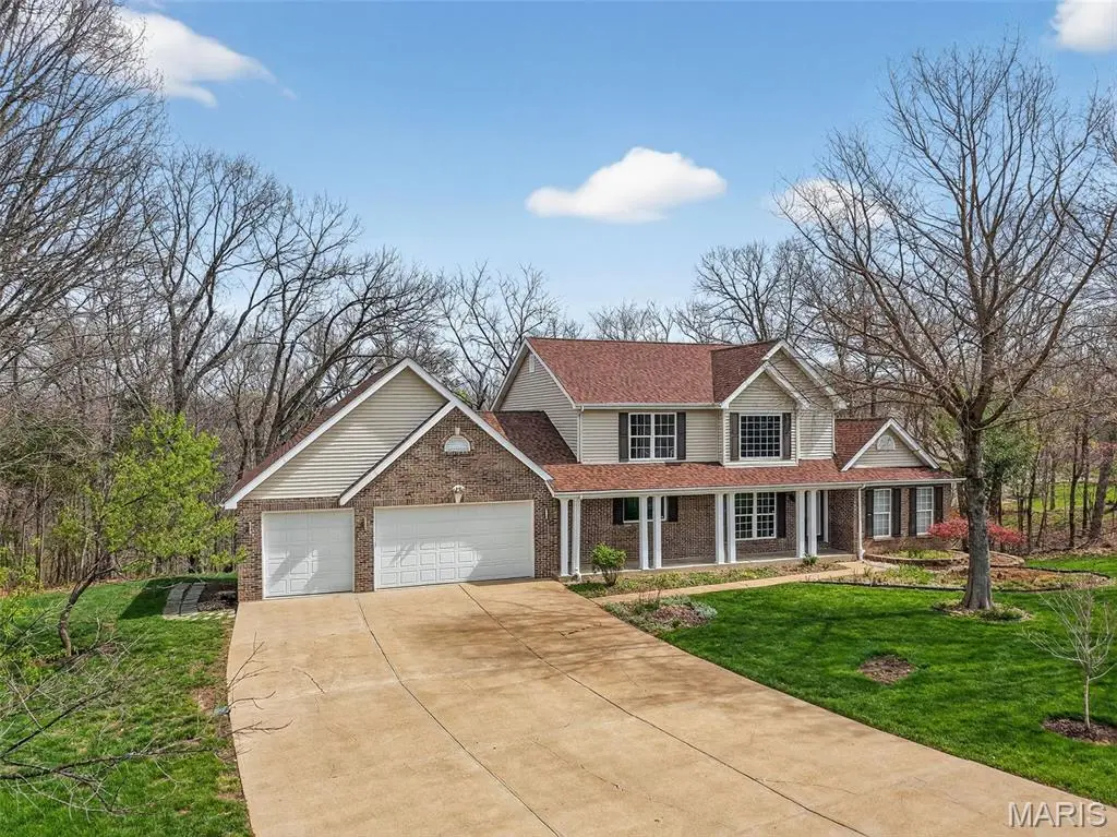 3848 Rooster Ridge LN, Defiance, MO 63341