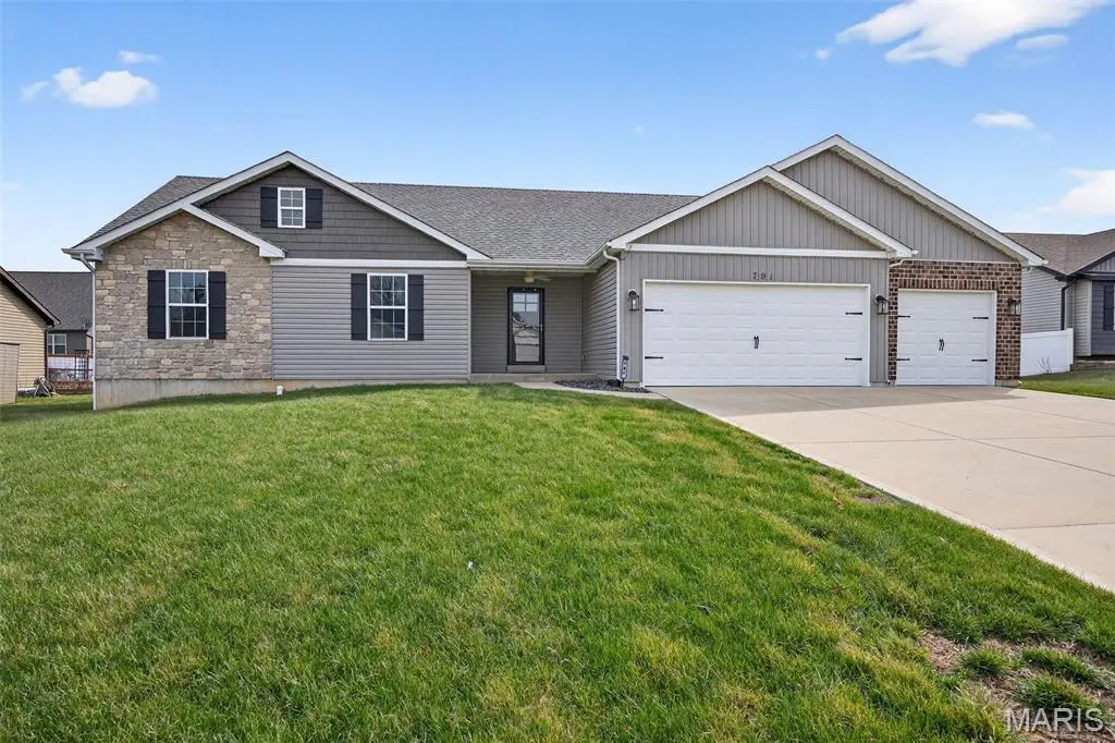 791 Glen Eagle DR, Troy, MO 63379