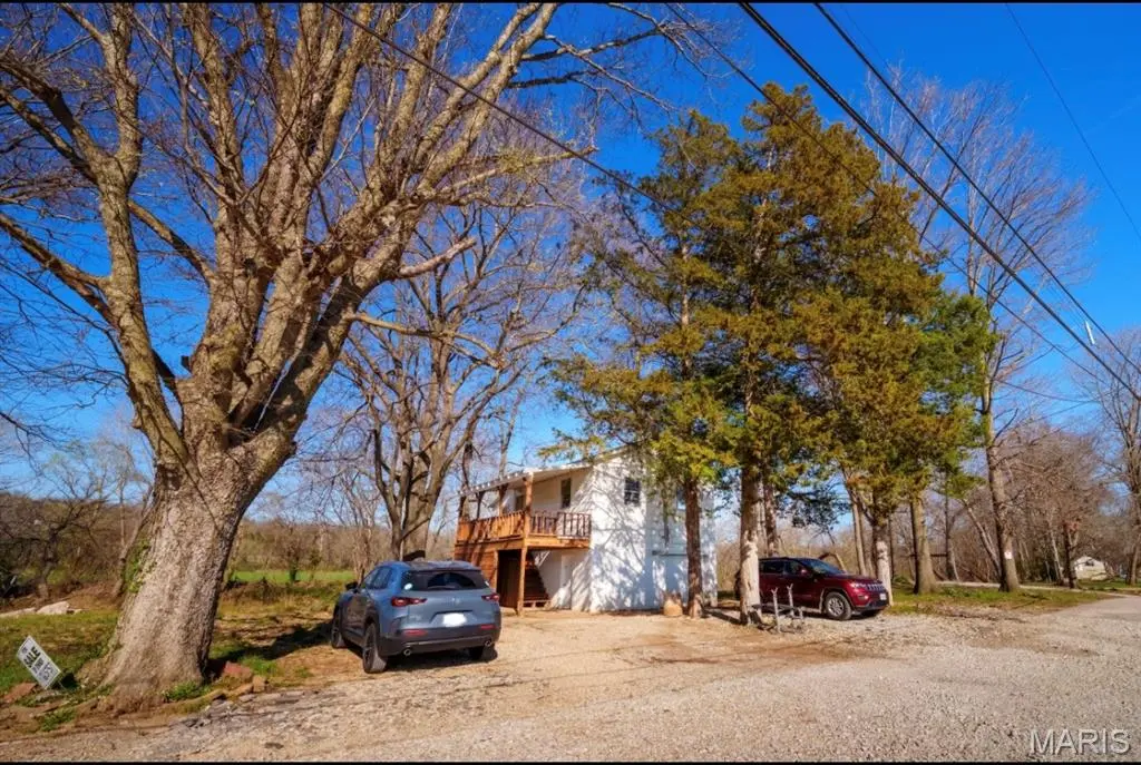 7030 Stovesand RD, Cedar Hill, MO 63016
