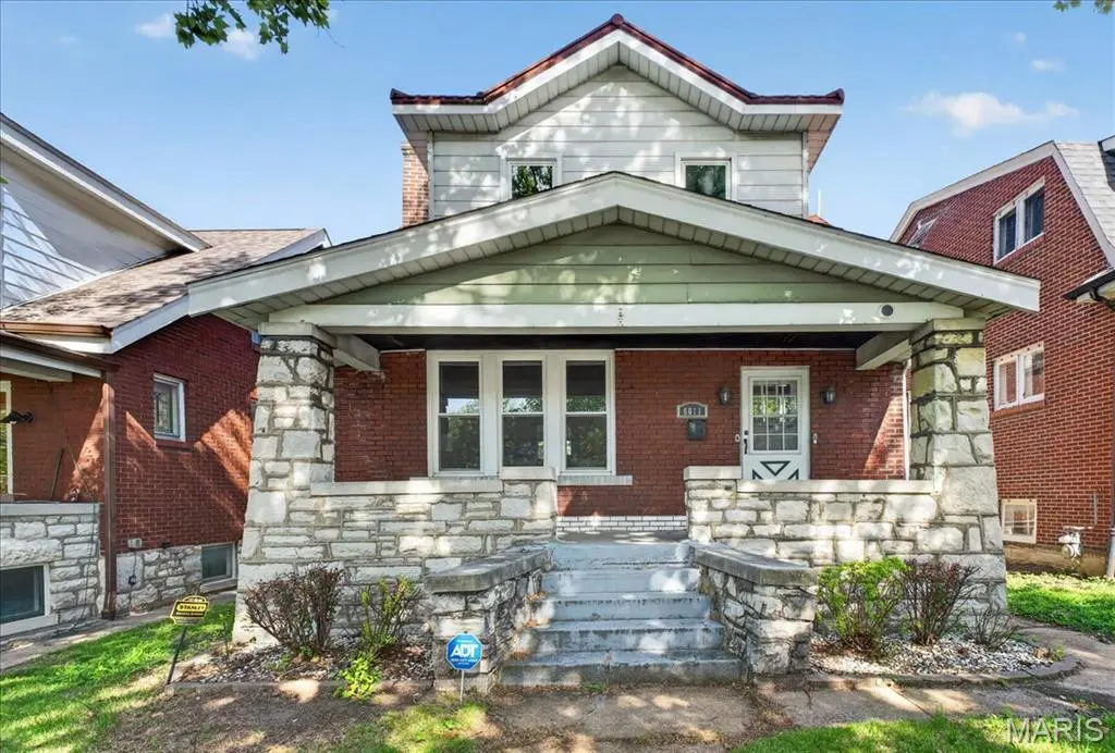 6011 S Grand BLVD, St Louis, MO 63111
