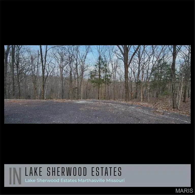 2422 Lancers CT, Marthasville, MO 63357
