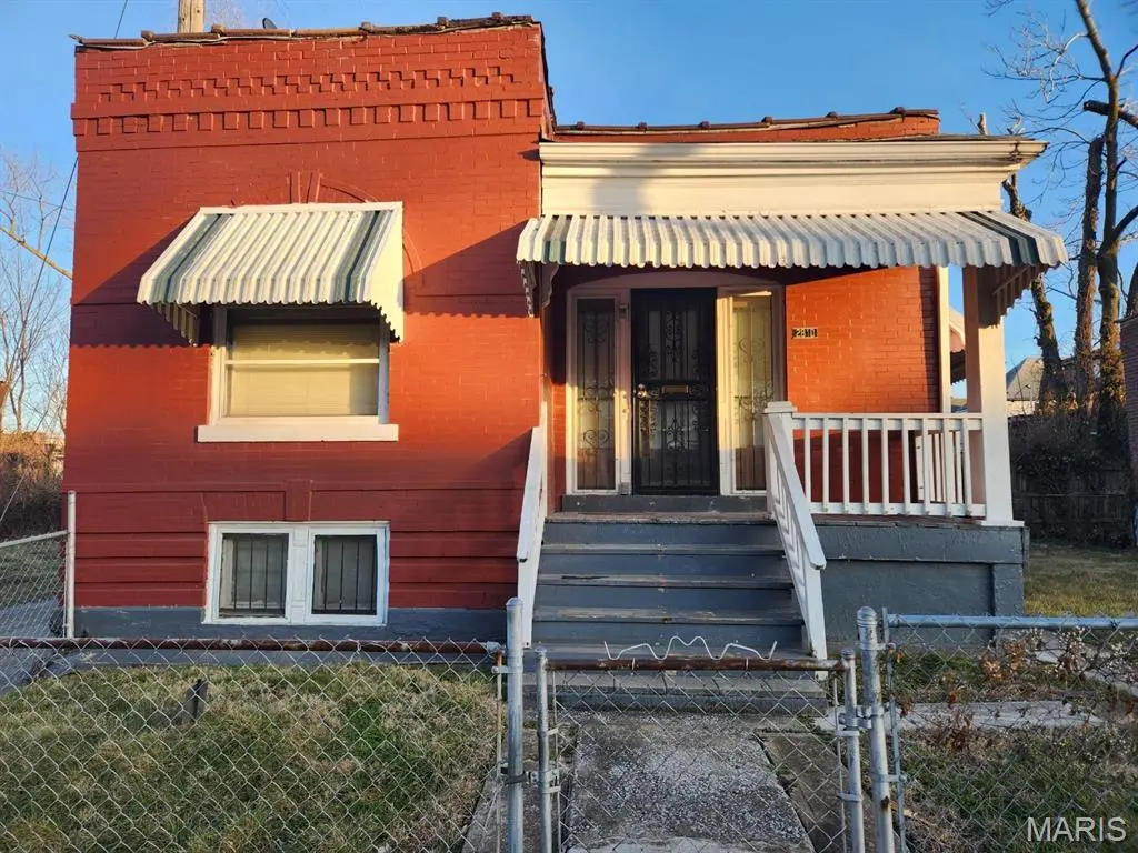 2810 Norwood AVE, St Louis, MO 63115