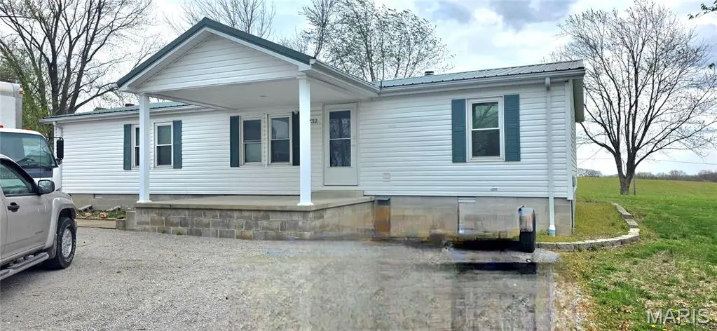 732 Roosevelt ST, Chester, IL 62233
