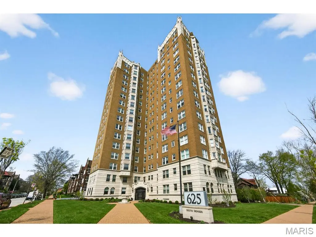 625 S Skinker BLVD #1702, St Louis, MO 63105
