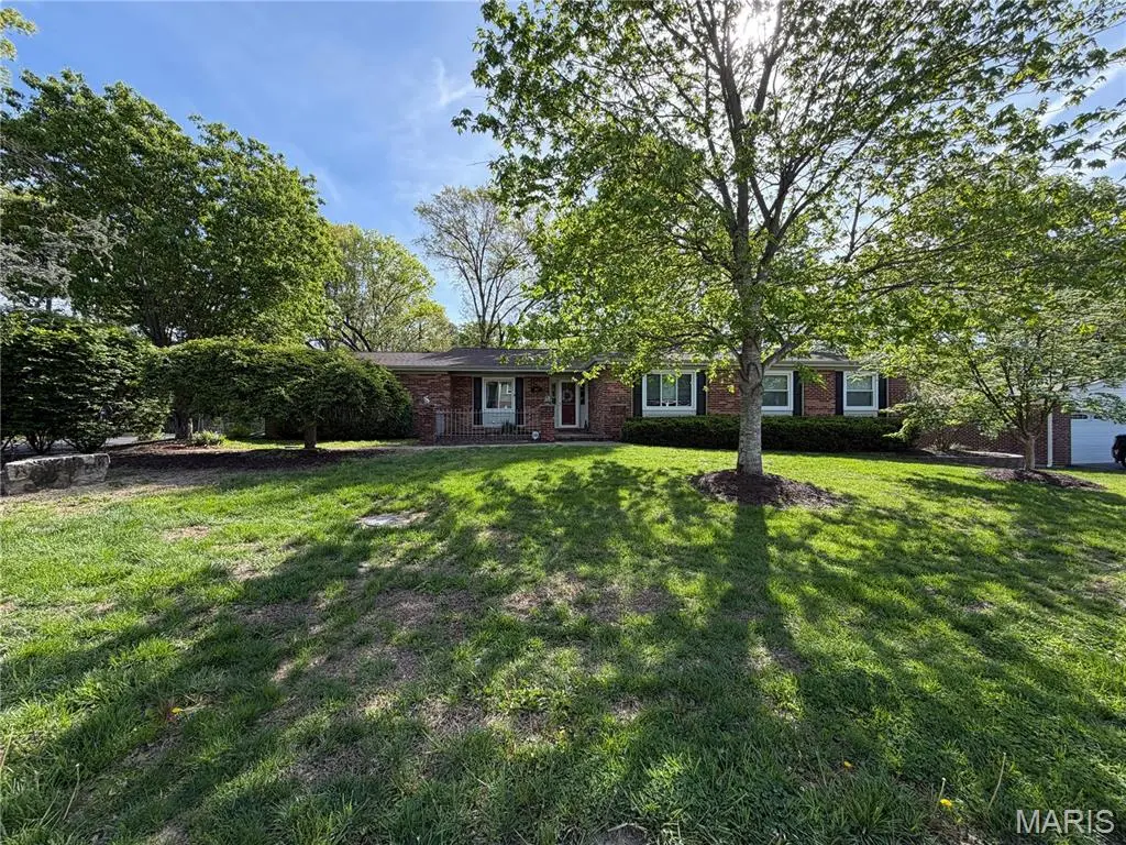 343 Cherry Hill DR, Ellisville, MO 63011
