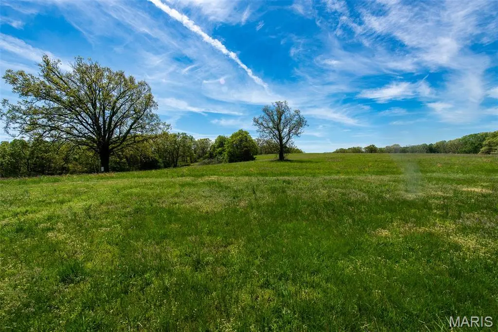 1470 Gravois RD, St Clair, MO 63077