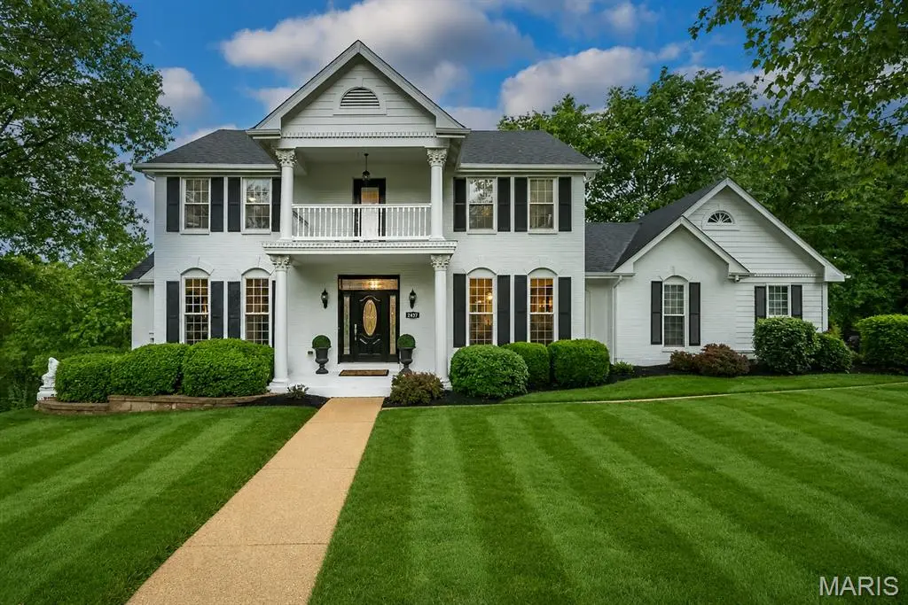 2437 Powders Mill DR, Wildwood, MO 63005