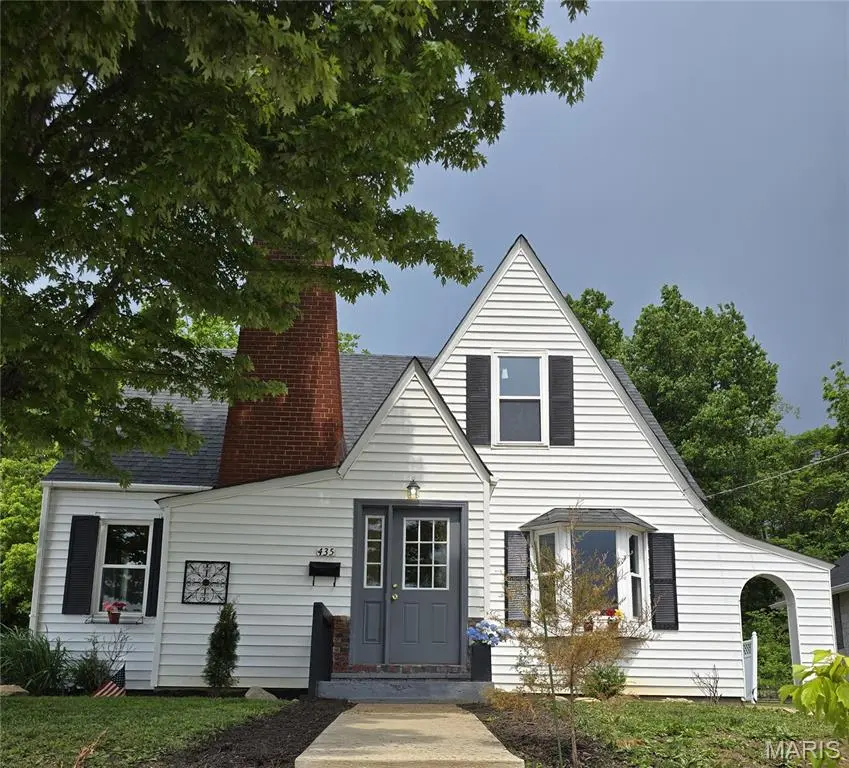 435 Kitchell AVE, St Clair, MO 63077