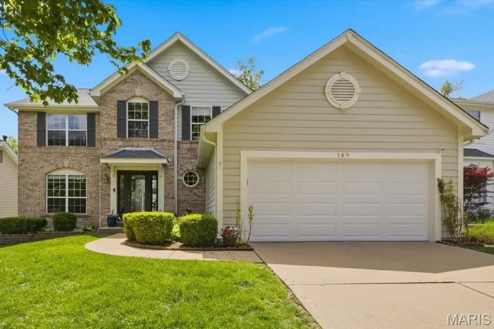 149 Brighthurst DR, Chesterfield, MO 63005