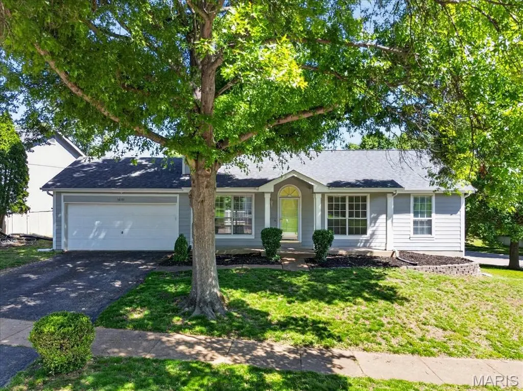 16101 Castlerea BLVD, Ellisville, MO 63021