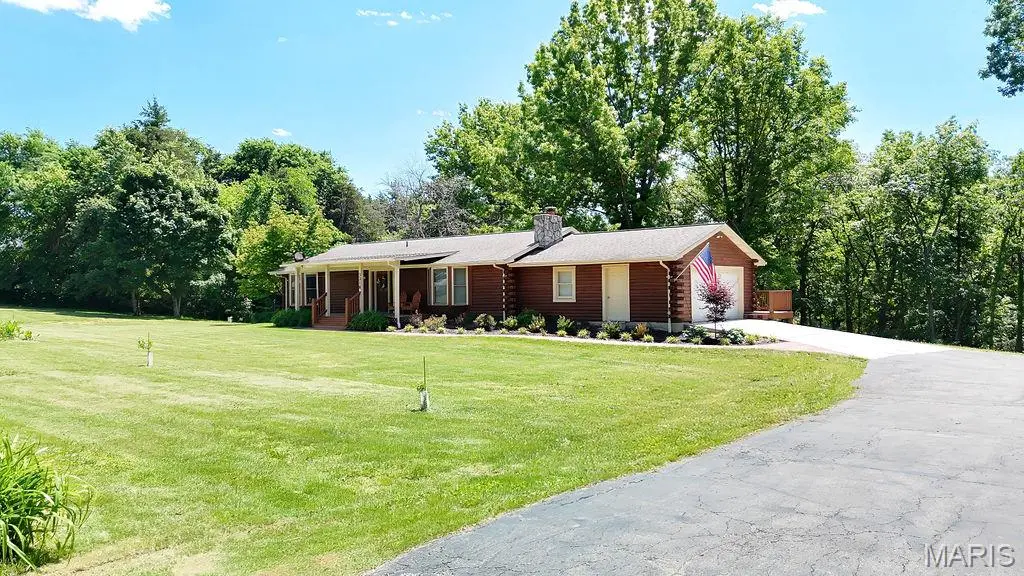 3318 Watson RD, Festus, MO 63028
