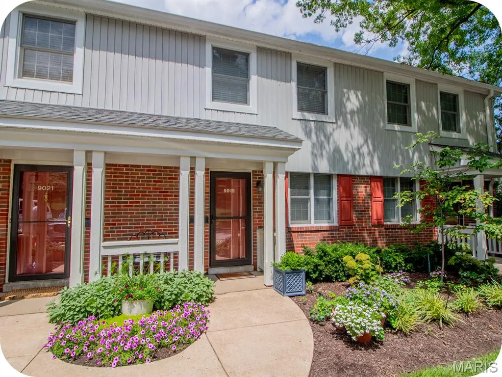 9019 W Swan CIR, Brentwood, MO 63144