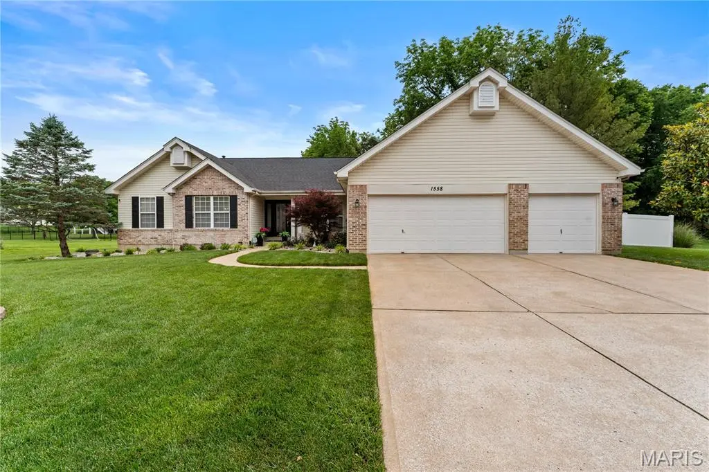 1558 Prospect Lakes DR, Wentzville, MO 63385