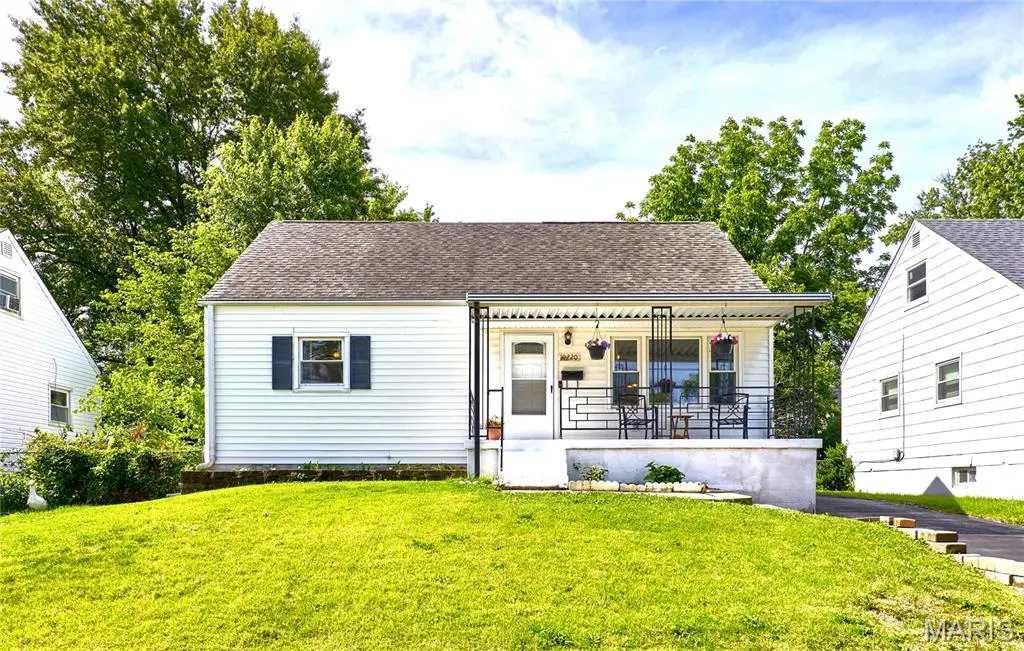 10220 Baltimore AVE, St Ann, MO 63074