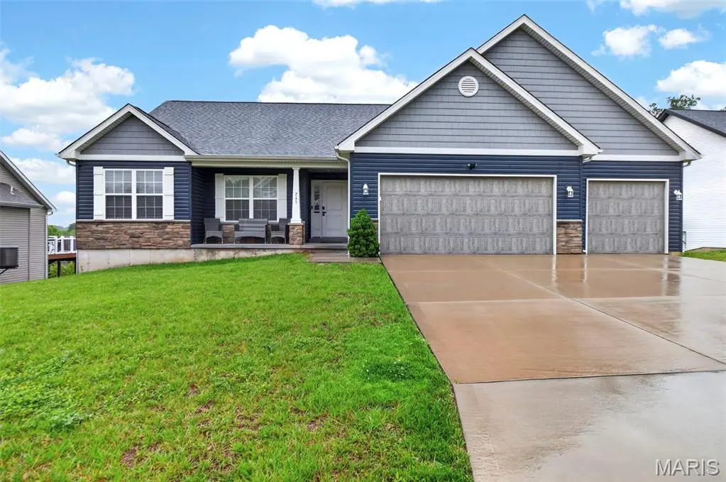 245 Auburn Ridge DR, Troy, MO 63379