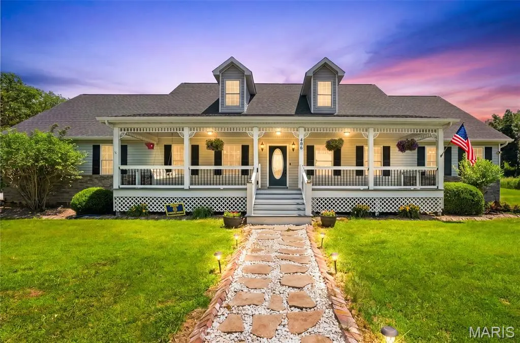 406 Ravenwood DR, Troy, MO 63379