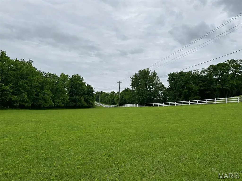 3 Hanna Ridge TRL, Elsberry, MO 63343