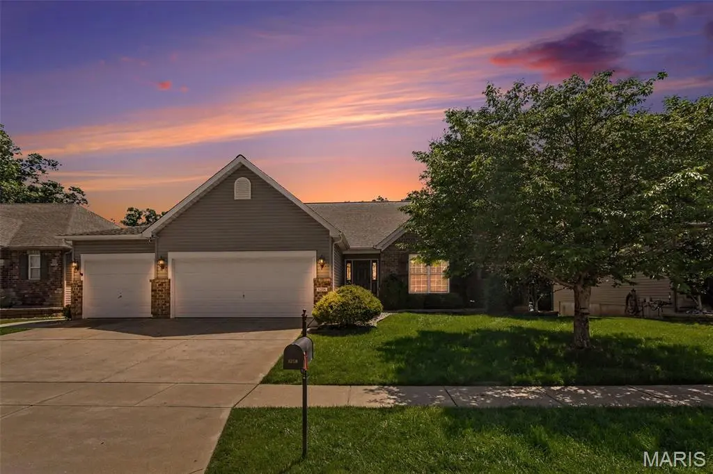 1258 Spring Lilly DR, High Ridge, MO 63049