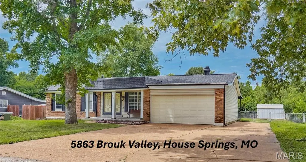 5863 Brouk Valley DR, House Springs, MO 63051