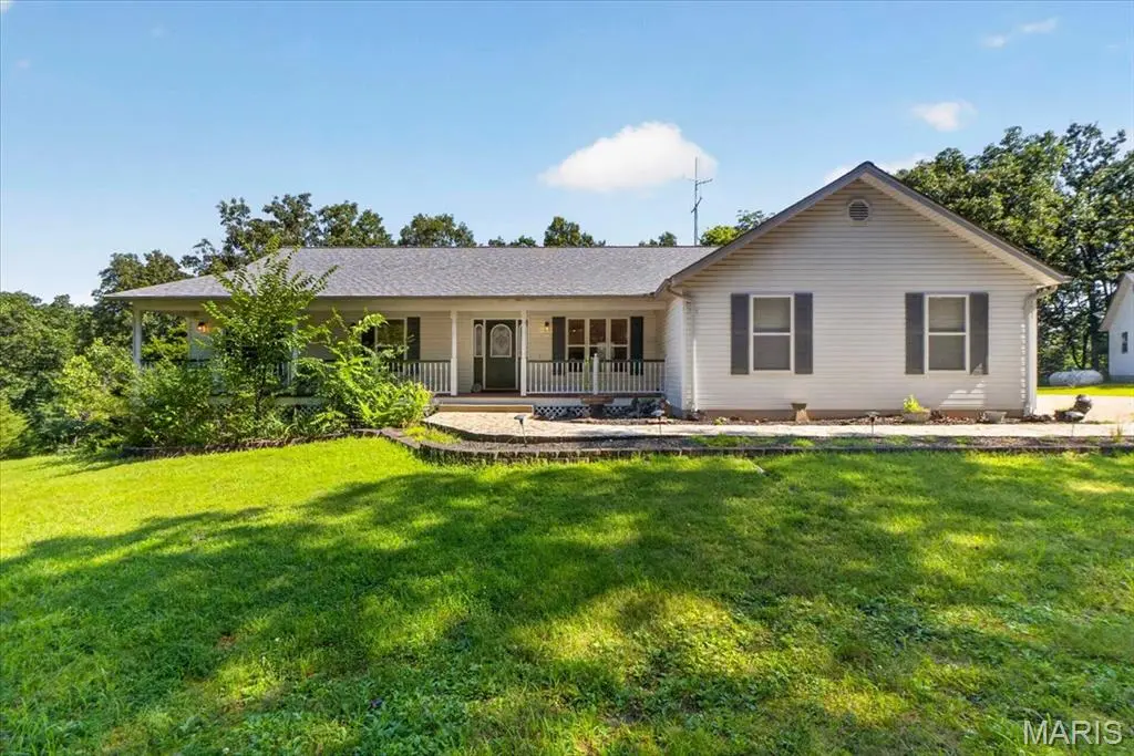 2711 Spotted Horse TRL, St Clair, MO 63077
