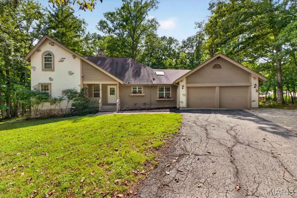 535 Lorraine Lake DR, Wright City, MO 63390