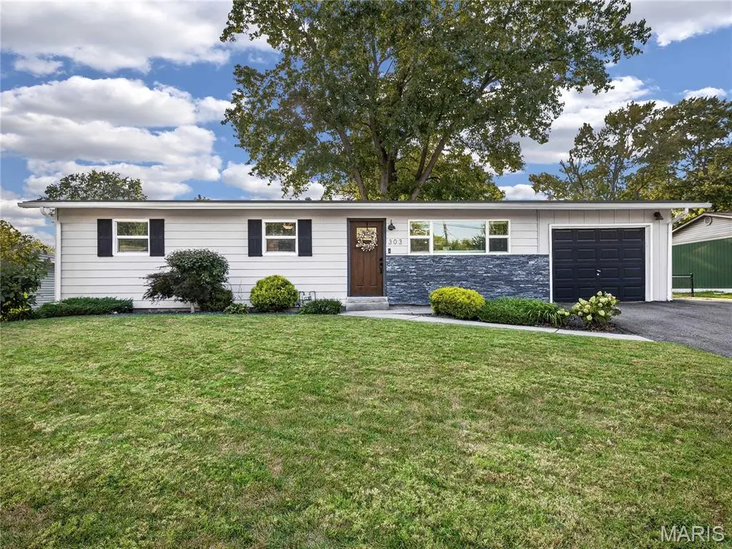 303 Nepute ST, Maryville, IL 62062
