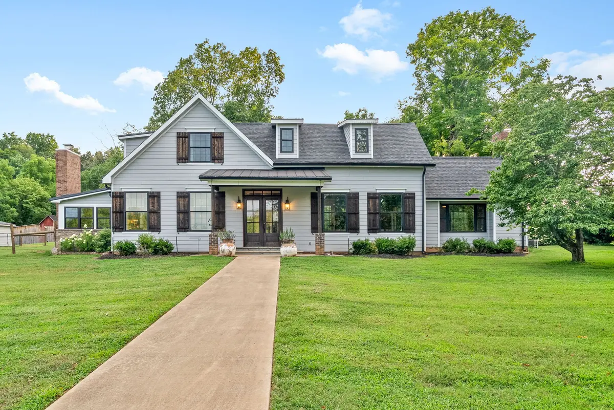 3182 Port Royal Lane, Adams, TN 37010