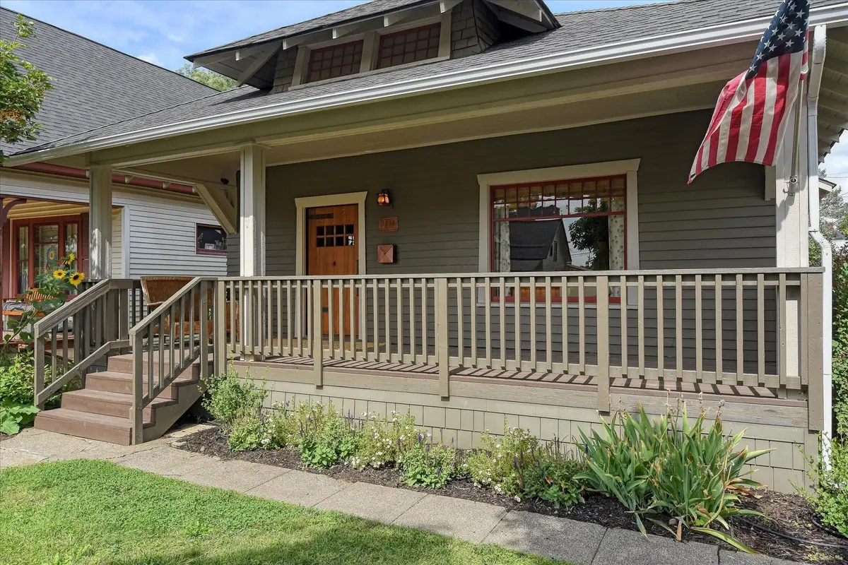 2612 W Dean Ave, Spokane, WA 99201