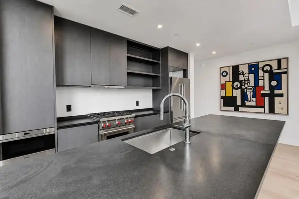 610 Davis ST #2205, Austin, TX 78701