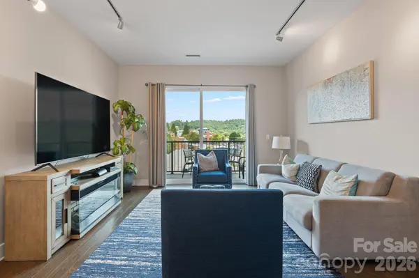 45 Asheland AVE #405, Asheville, NC 28801