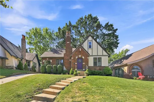321 E 69th ST, Kansas City, MO 64113